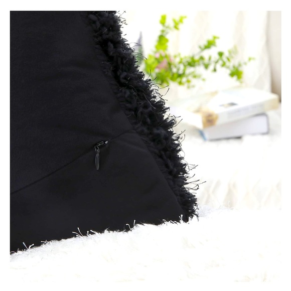 🖤Fur LUX Pillows🖤